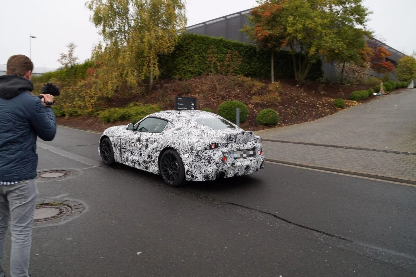 spyshots-2019-toyota-supra-looks-svelte-at-nurburgring_49.webp
