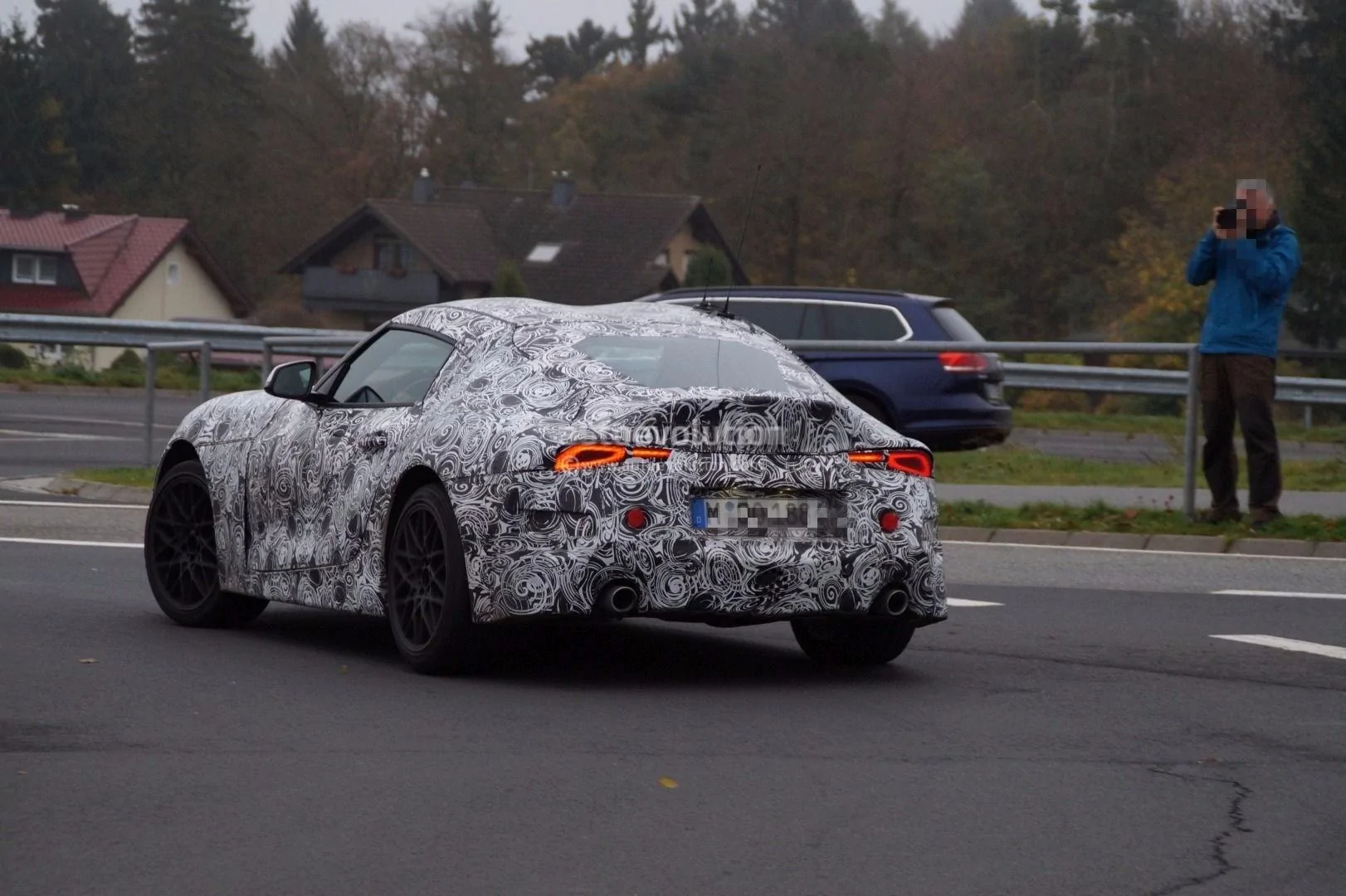 spyshots-2019-toyota-supra-looks-svelte-at-nurburgring_60.webp