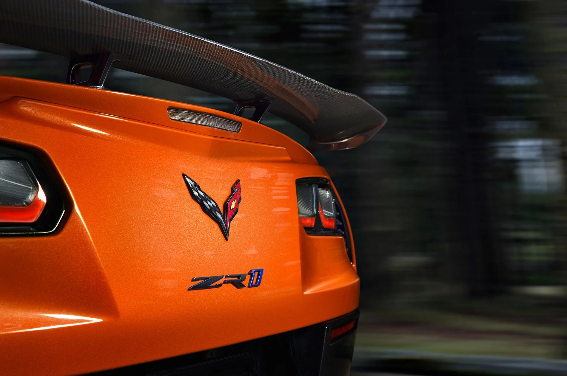 2019-chevrolet-corvette-ZR1-low-wing.webp