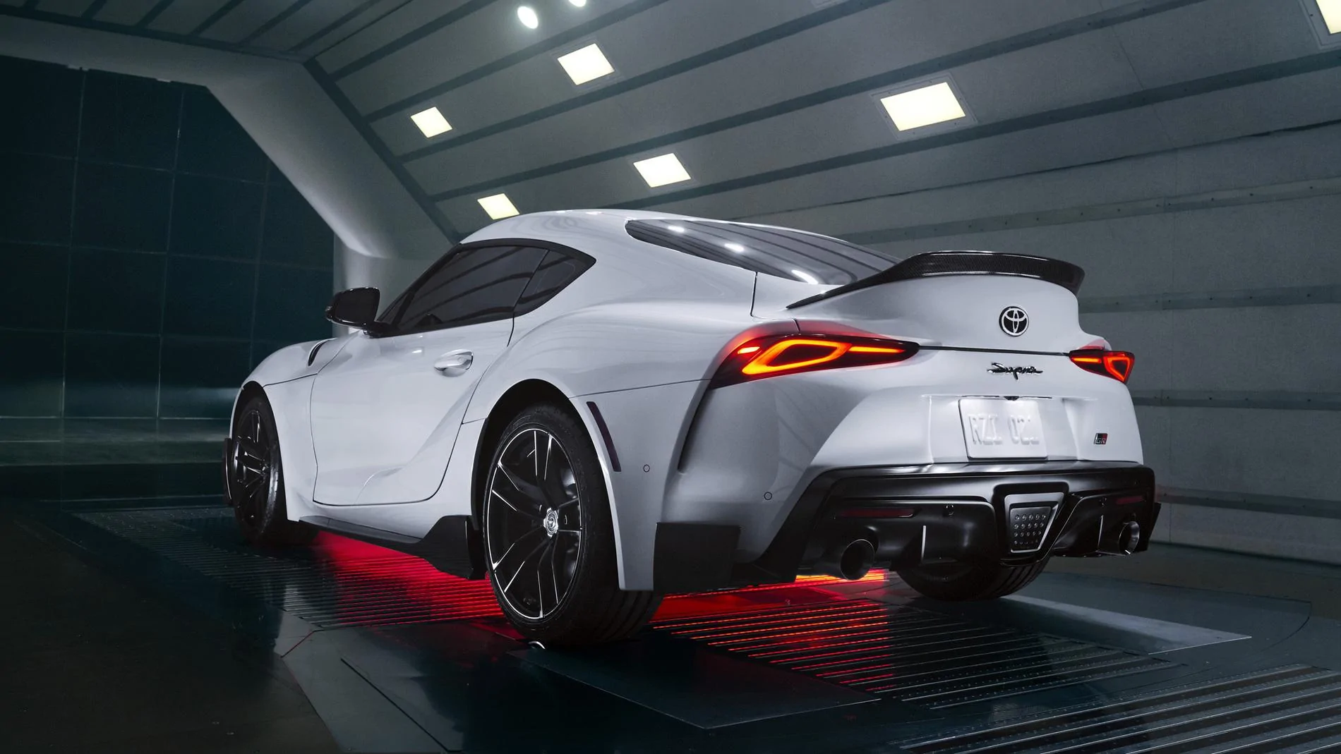 2022-GR-Supra-A91-CF-Rear-3-4-WindTunnel_06341.webp