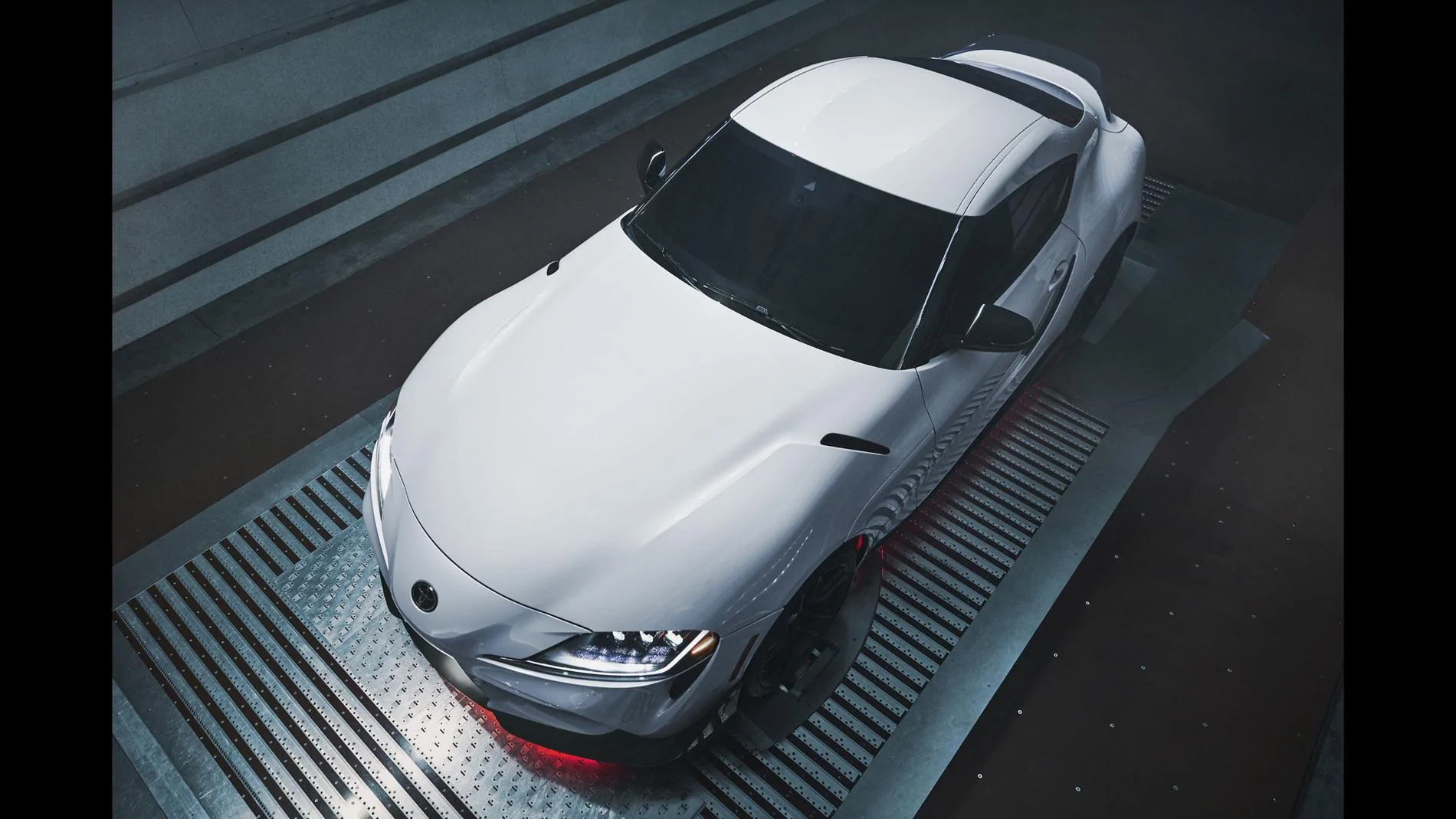 2022-GR-Supra-A91-CF-Overhead_WindTunnel_0878.webp