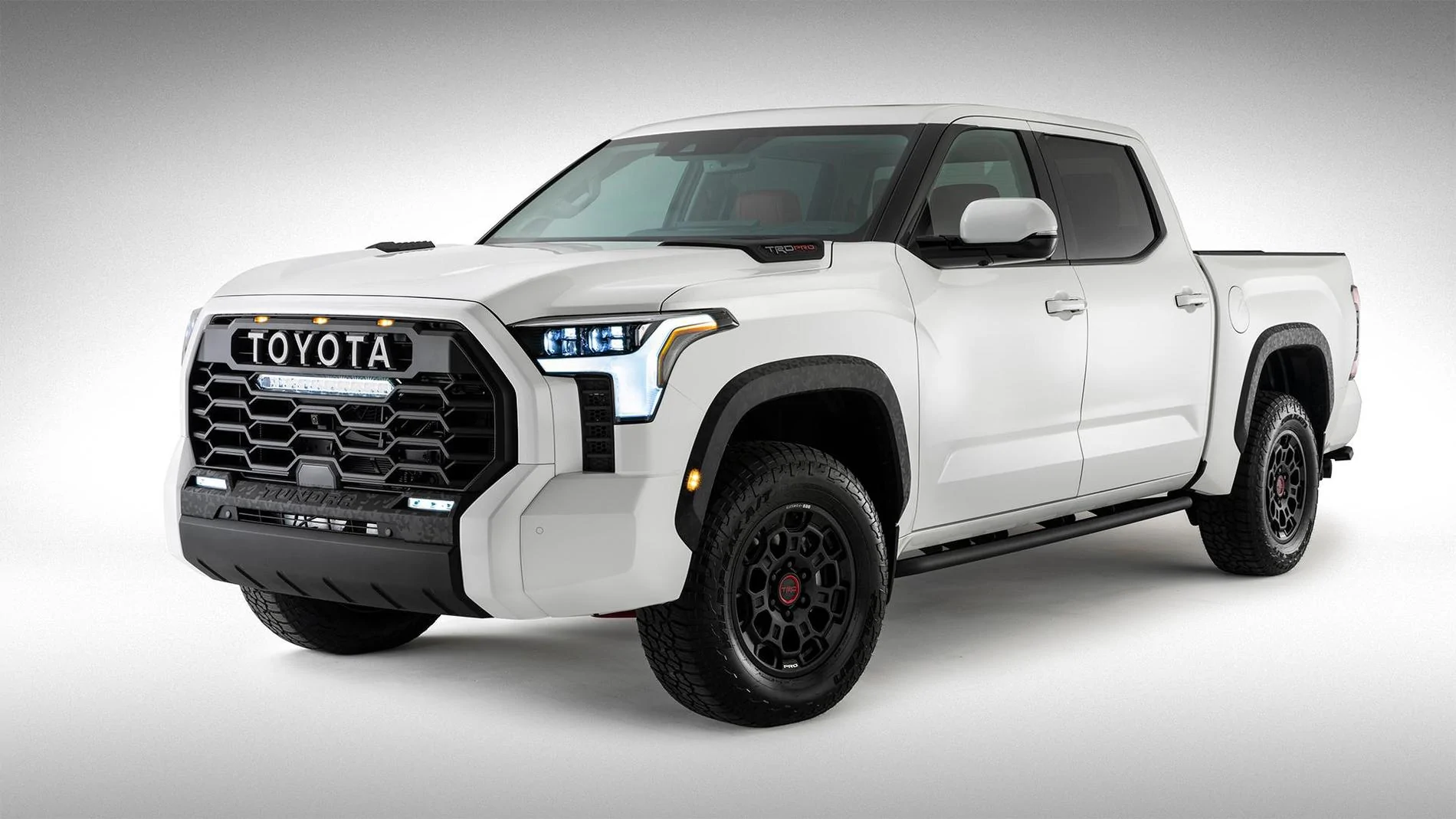 tundra-toyota-reveal-jpg.webp