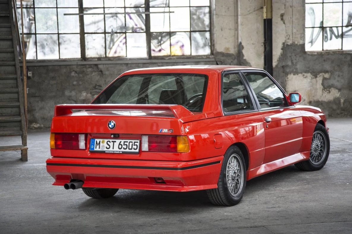 mw-m3-e30-article-image-01.jpg.asset.1597677254045.webp