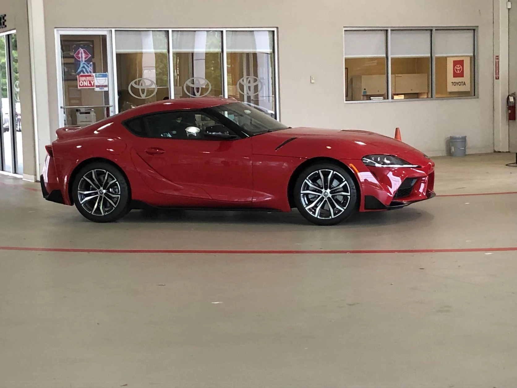 21 RenRed Supra.webp