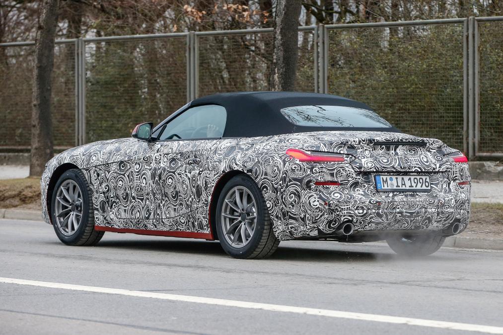 bmw-z4-009.jpg