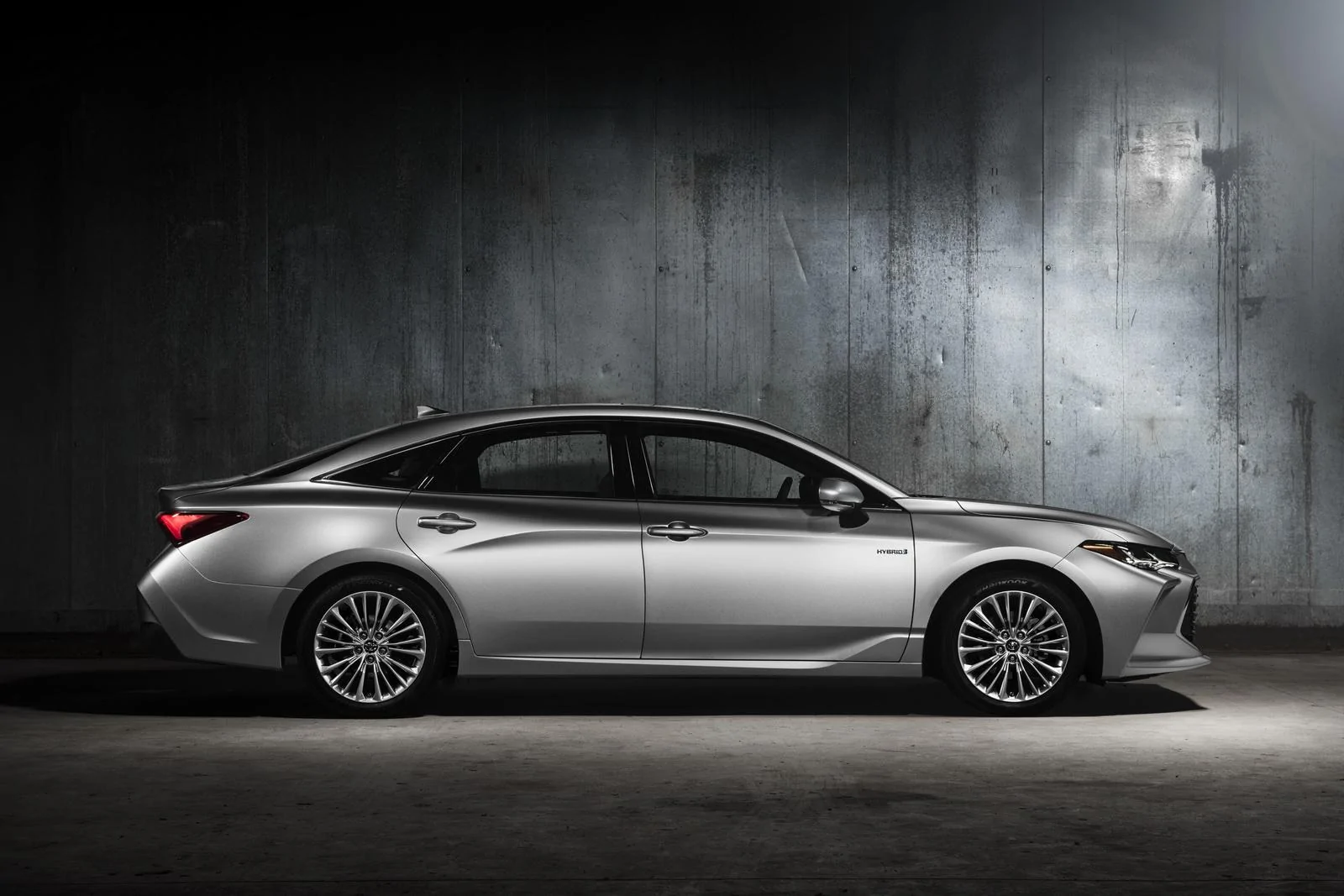 2019-toyota-avalon-4.webp