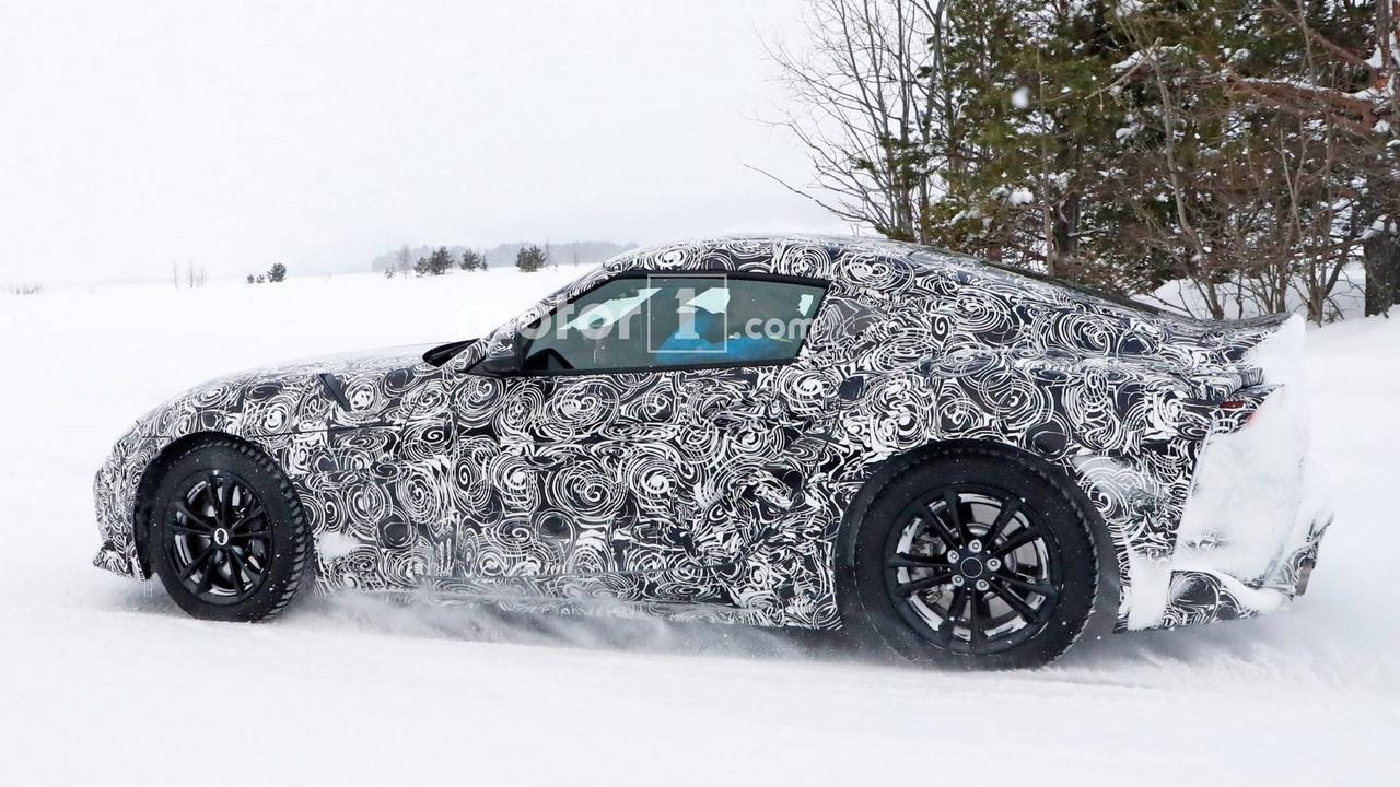 2018-toyota-supra-spy-photo-with-less-camo_5.jpg
