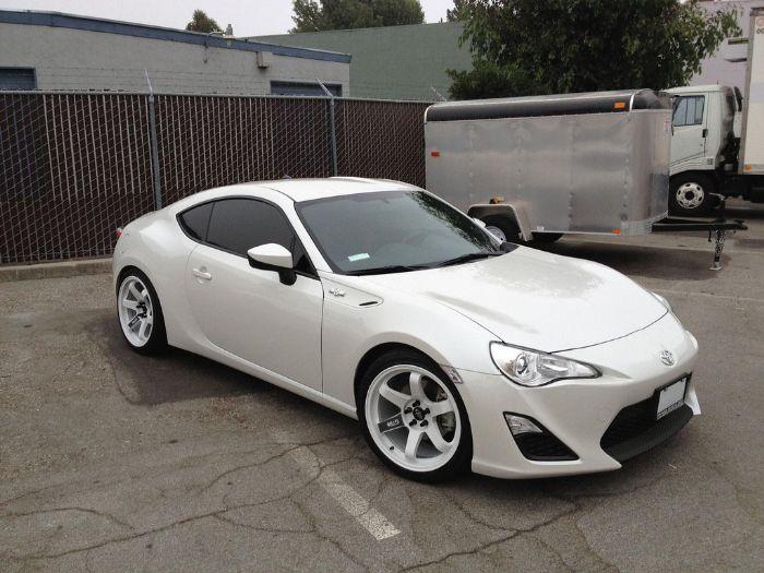 White_Rota_Grid_Drifts_CF.jpg