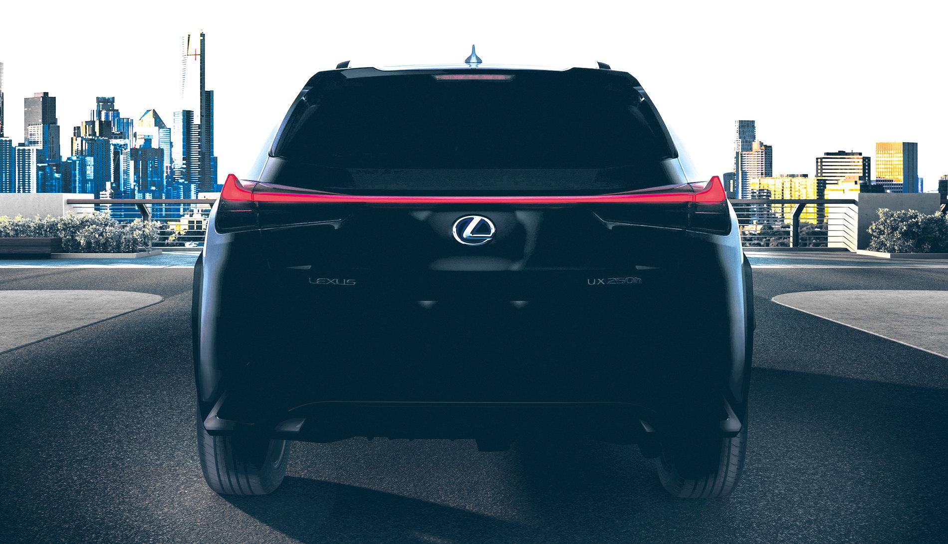 18-02-20-lexus-ux-brightness.jpg