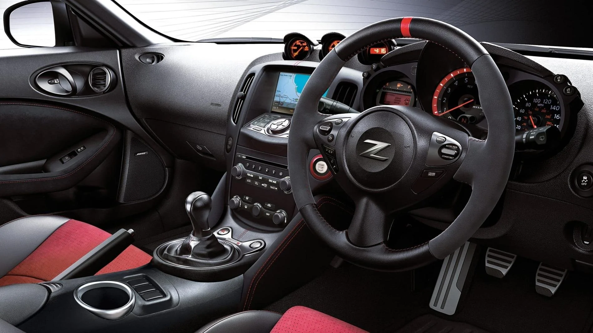 370z-nismo-performance-driven-design-rhd.jpg.ximg_.l_full_h.smart_.webp