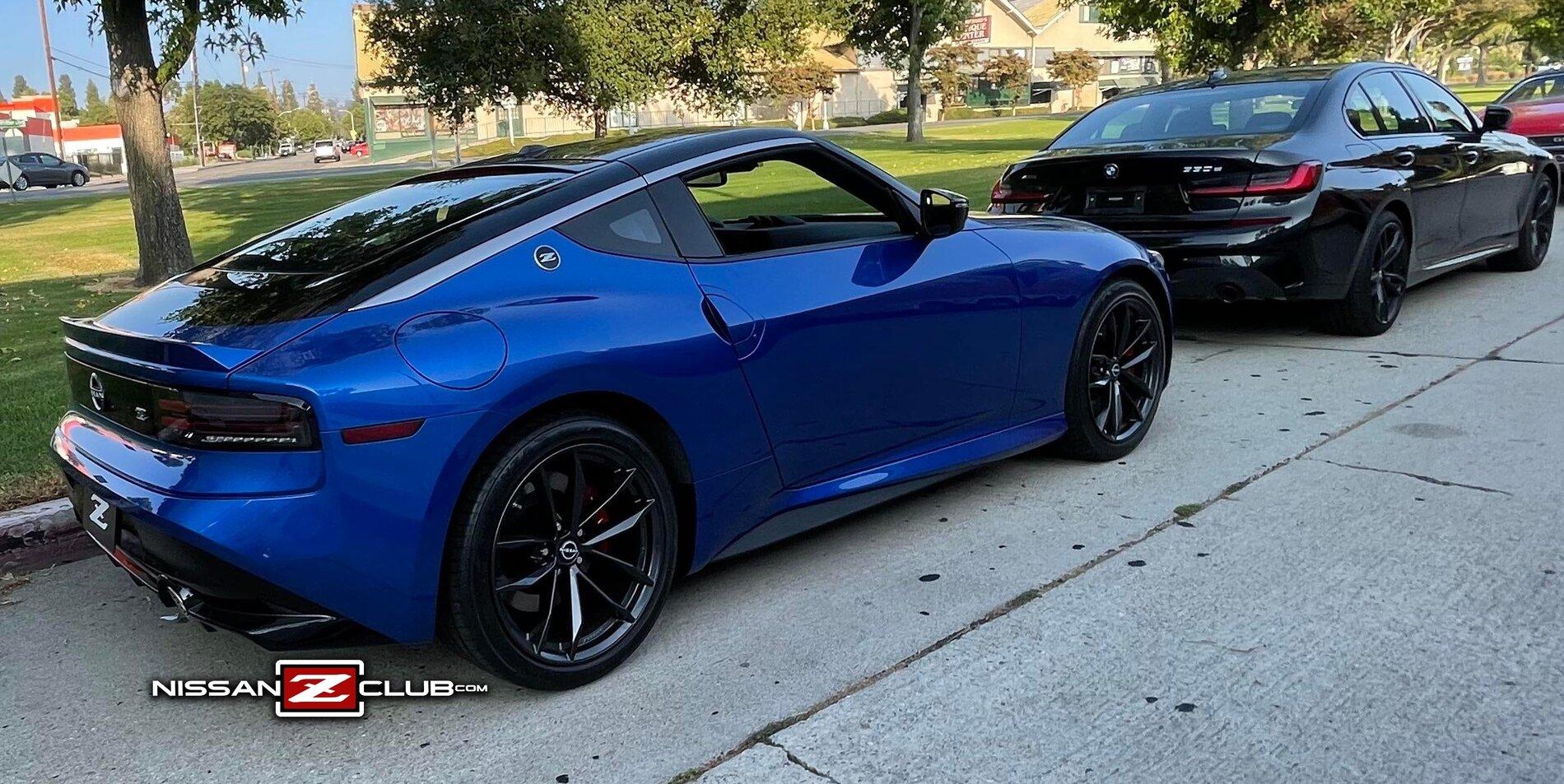 serian-blue-2023-nissan-z-spotted-2-jpg.jpg