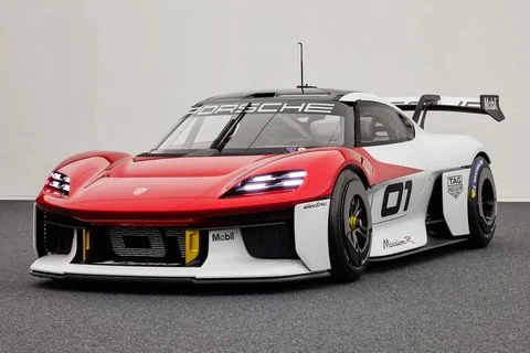 porsche-mission-r-concept-104-1630883136.webp