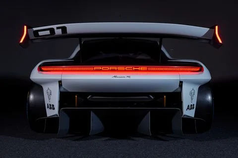 porsche-mission-r-concept-111-1630883139.webp