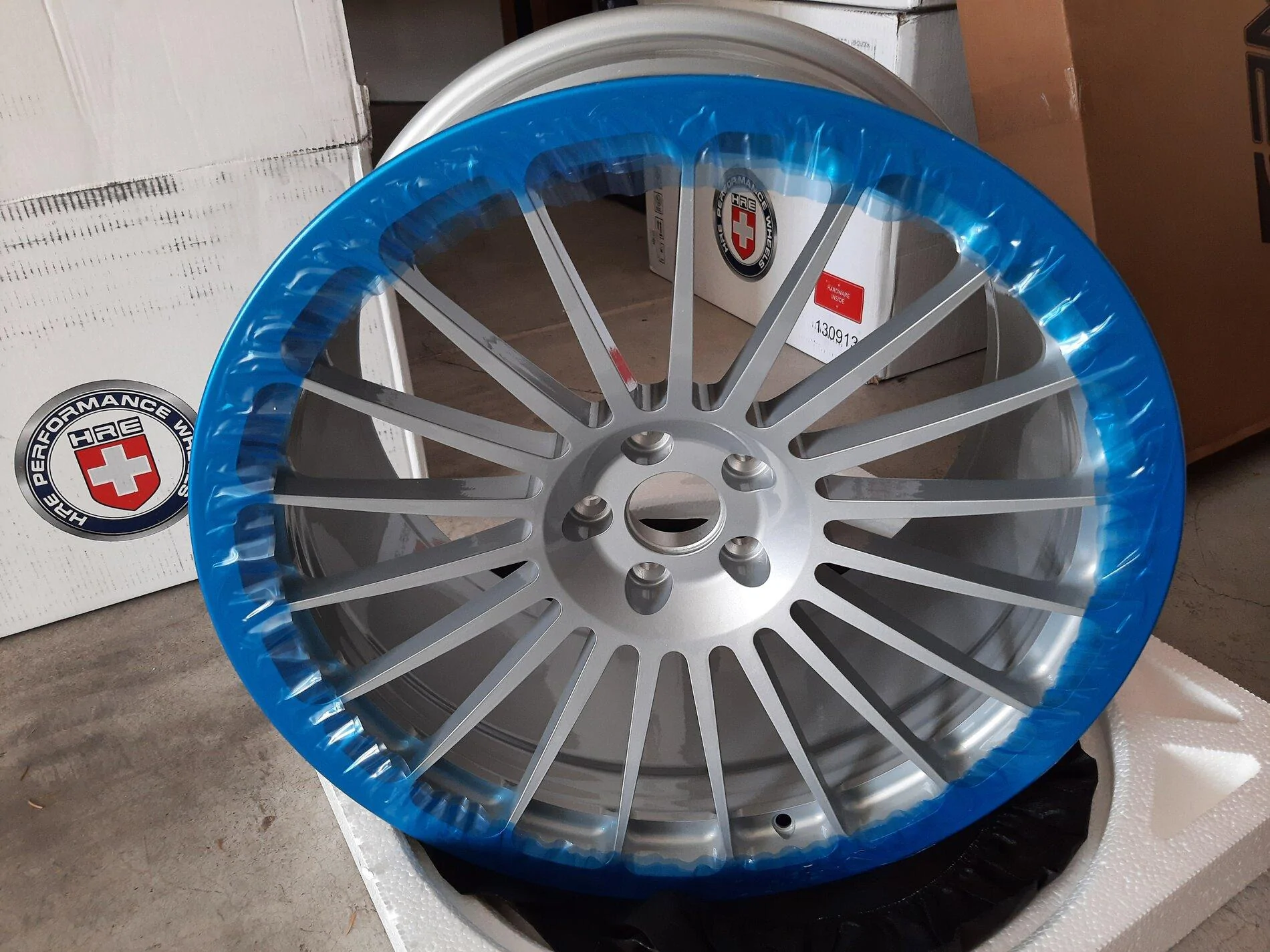 HRE 309M_rear wheel_03.jpg