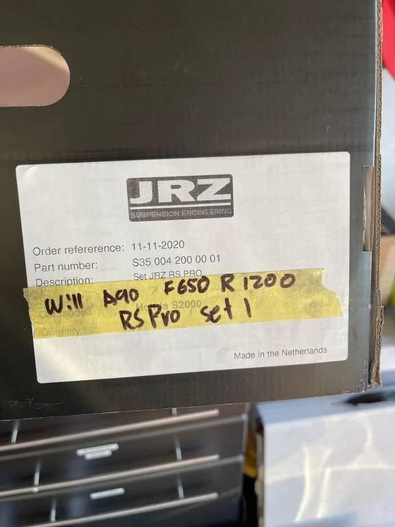 MRjVv5.jpg