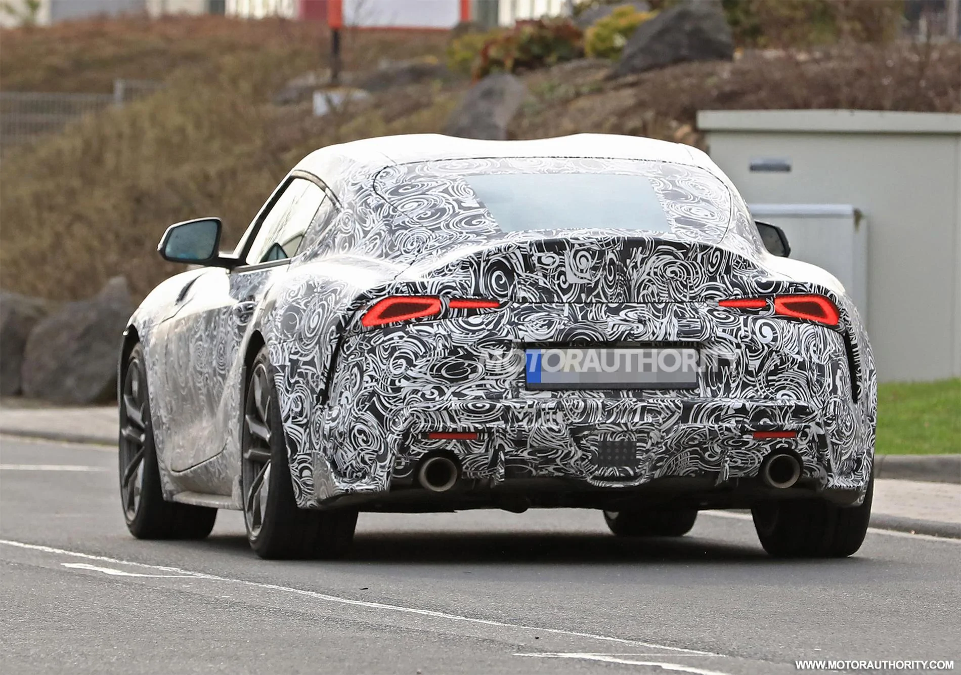2019-toyota-supra-spy-shots--image-via-s-baldauf-sb-medien_100649542_h.webp