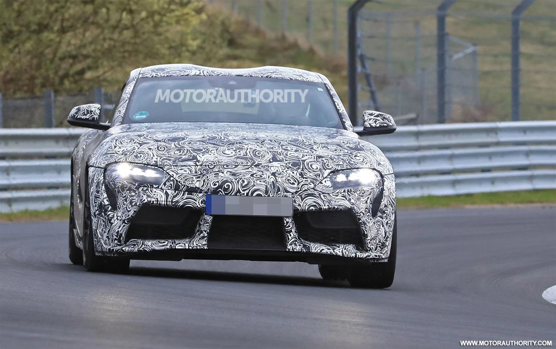 2019-toyota-supra-spy-shots--image-via-s-baldauf-sb-medien_100649552_h.webp