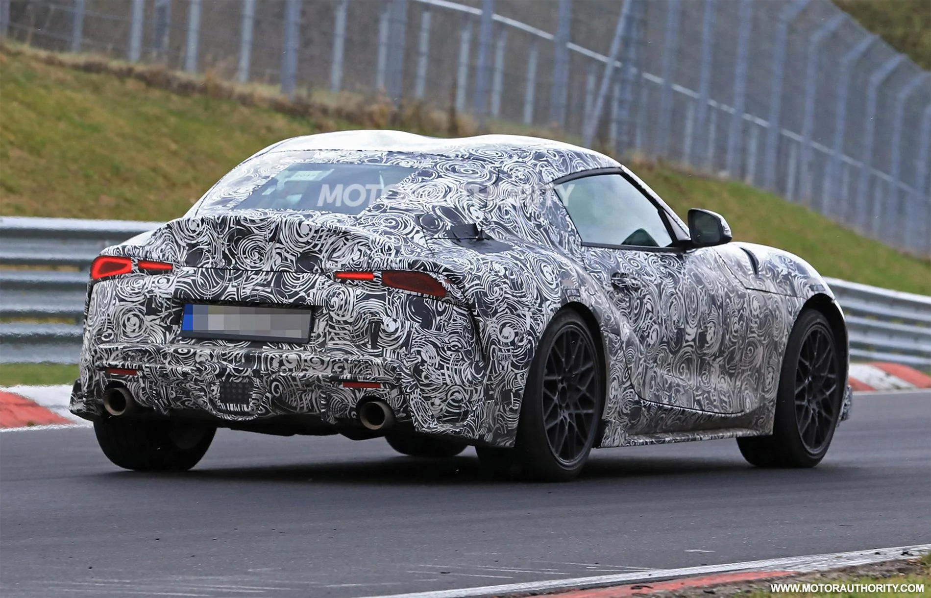 2019-toyota-supra-spy-shots--image-via-s-baldauf-sb-medien_100649558_h.webp
