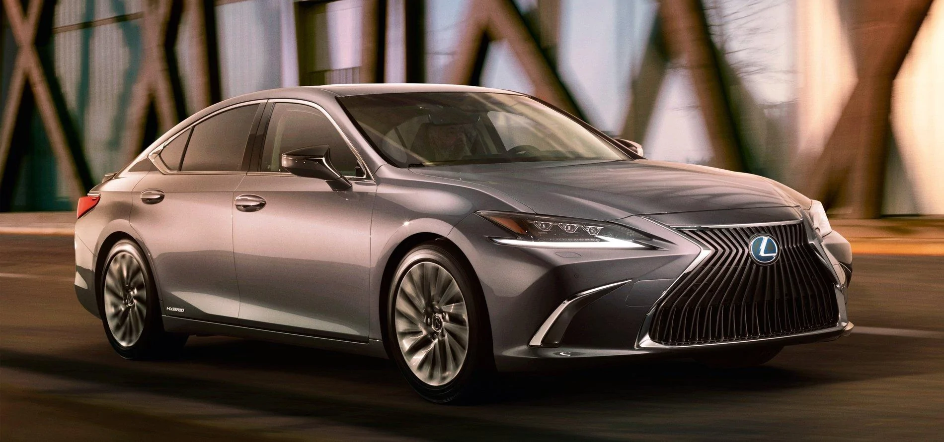 2019_Lexus_ES_Teaser_02_887822D6CC1BE13C1800293B419B8BCF0ACC6990.webp