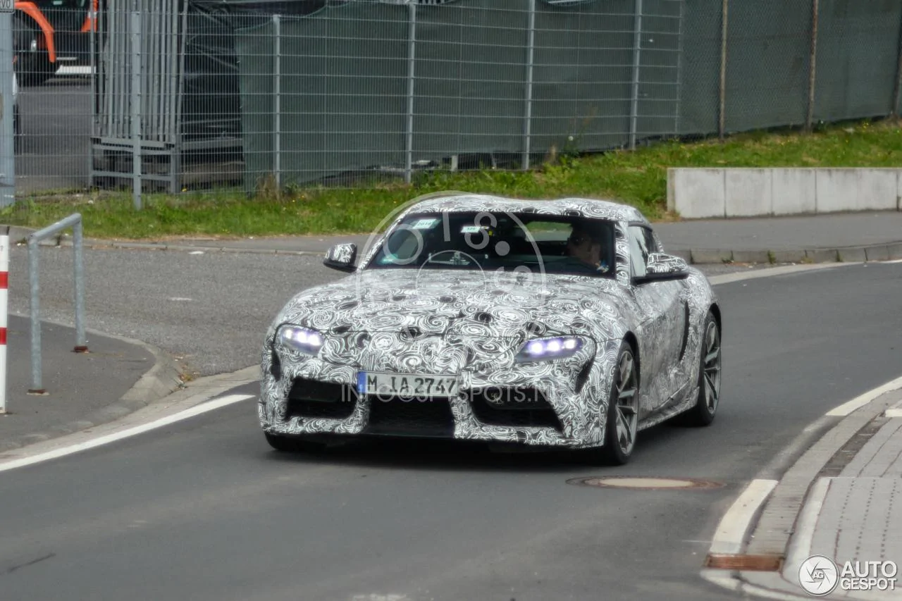 toyota-supra-2019-c422116052018213945_2.webp