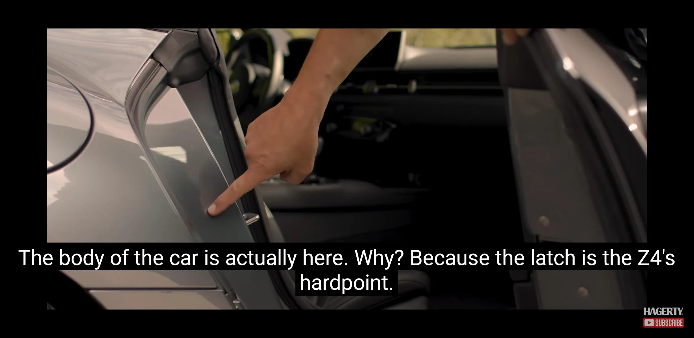Screenshot_20211202-060708_YouTube.jpg