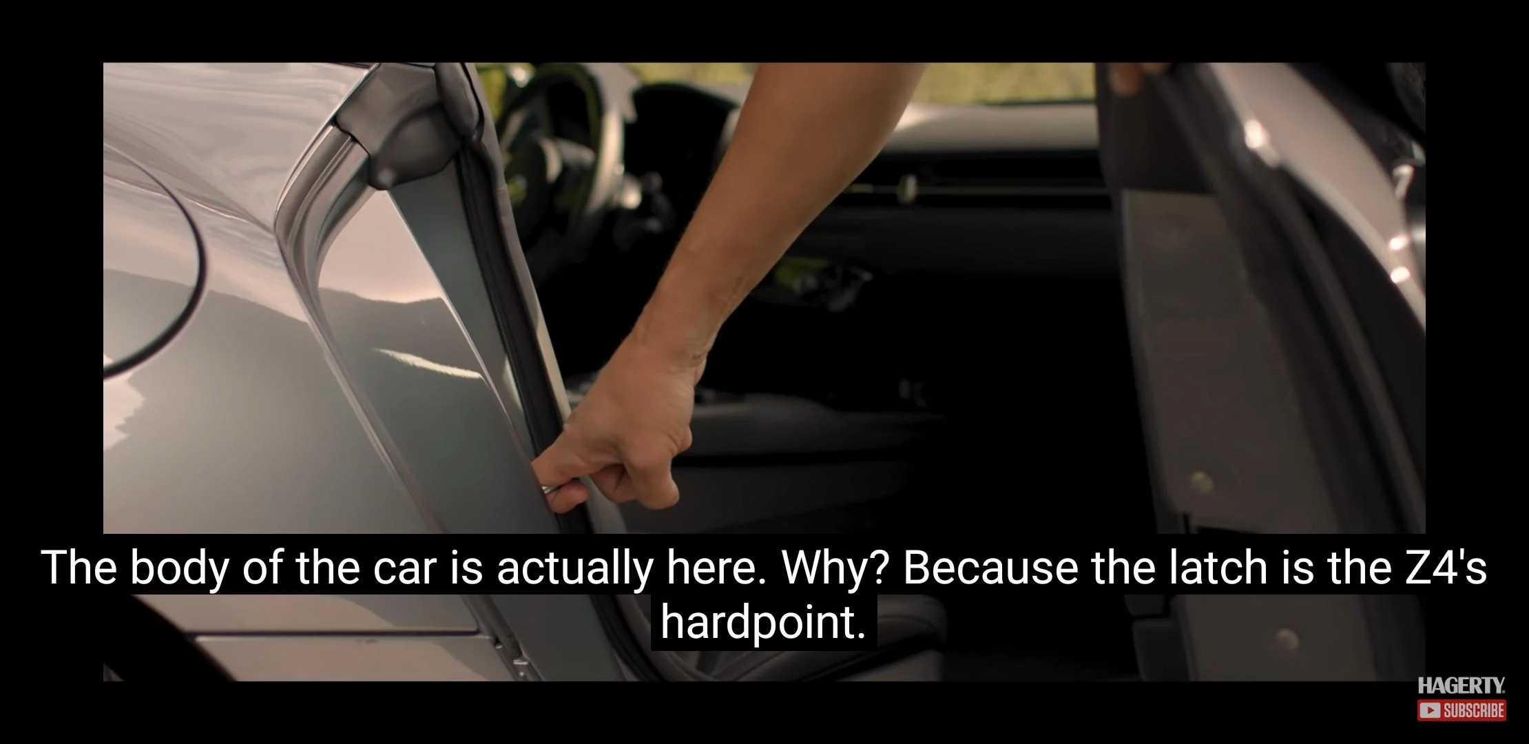 Screenshot_20211202-060723_YouTube.jpg