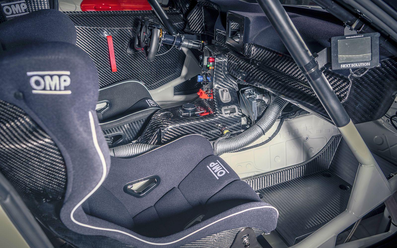 GR-Supra-GT4-50-Edition-06.jpg