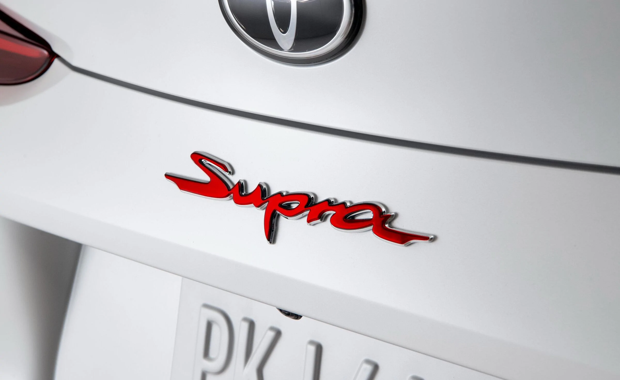 2023_Supra_MT_3.0_MatteWhite_007 Red V2.jpg