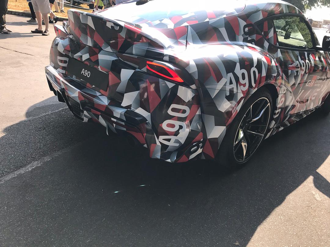 36611892_440217869787012_7708084781434535936_n.jpg