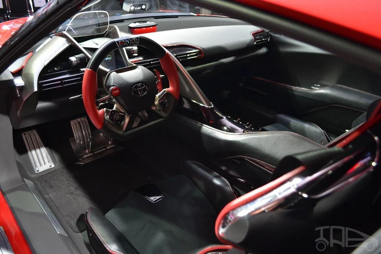Toyota-FT-1-interior-NAIAS-2014.webp