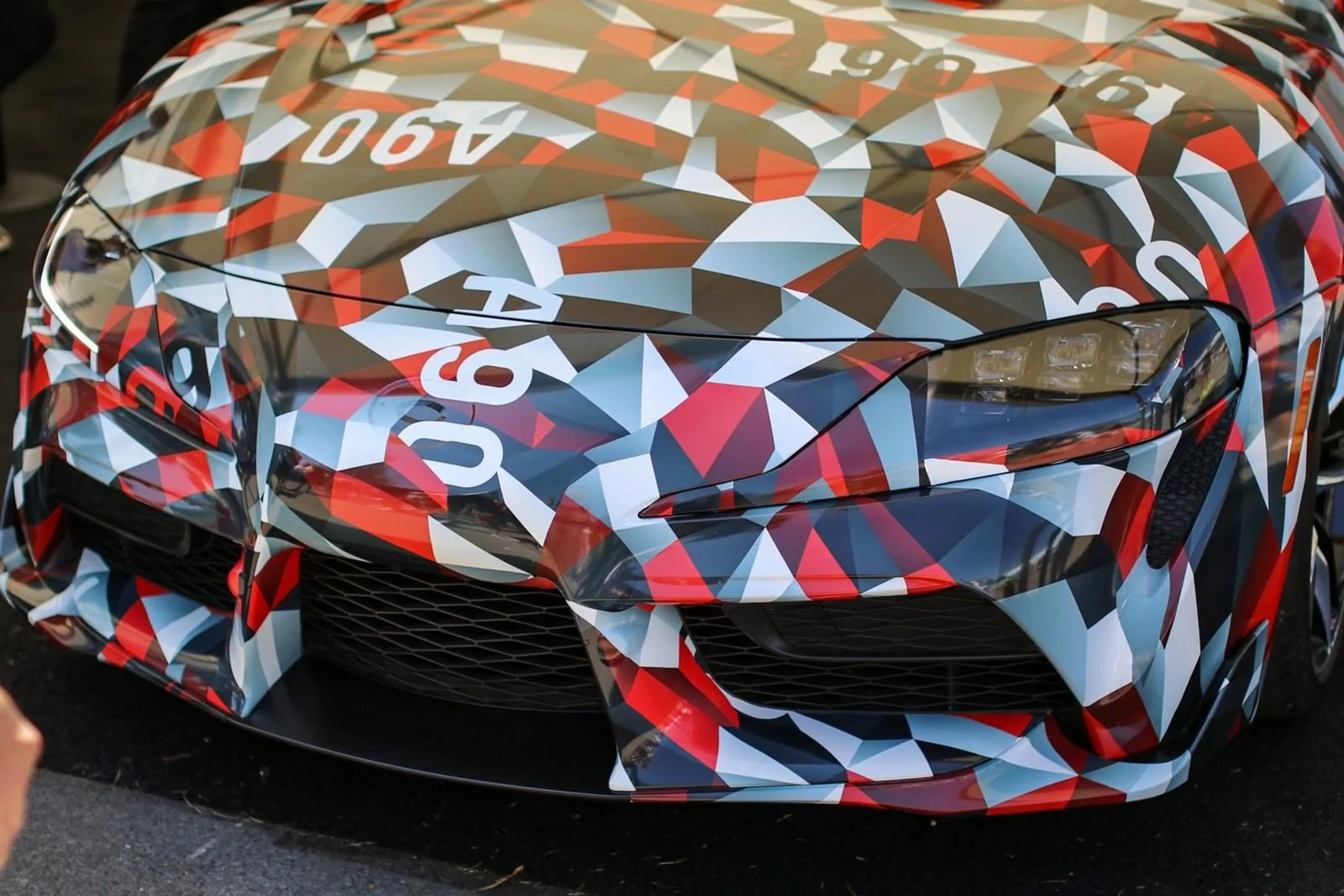 041_supra.webp