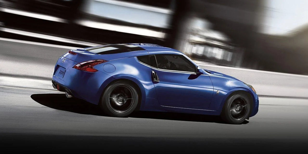 2018-nissan-370z-coupe-side-view_3000-1500.jpg.ximg.l_full_m.smart.webp