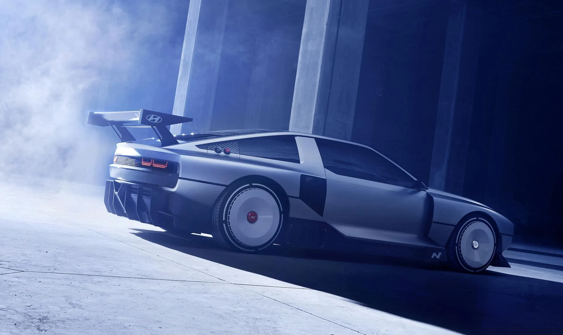 2022-hyundai-n-vision-74-16-jpg.webp