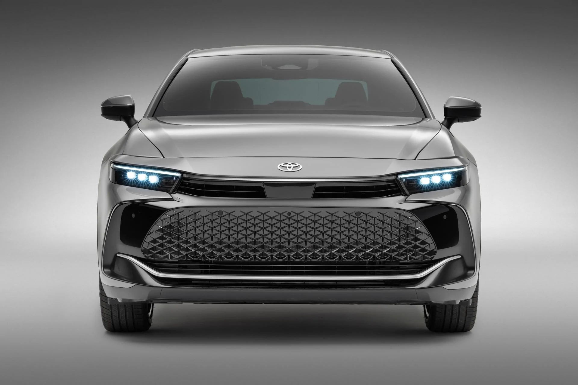 2023-toyota-crown-11-jpg.webp