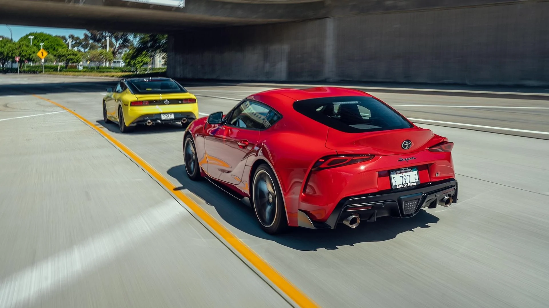 nissan-z-vs-toyota-supra-15-jpg.webp
