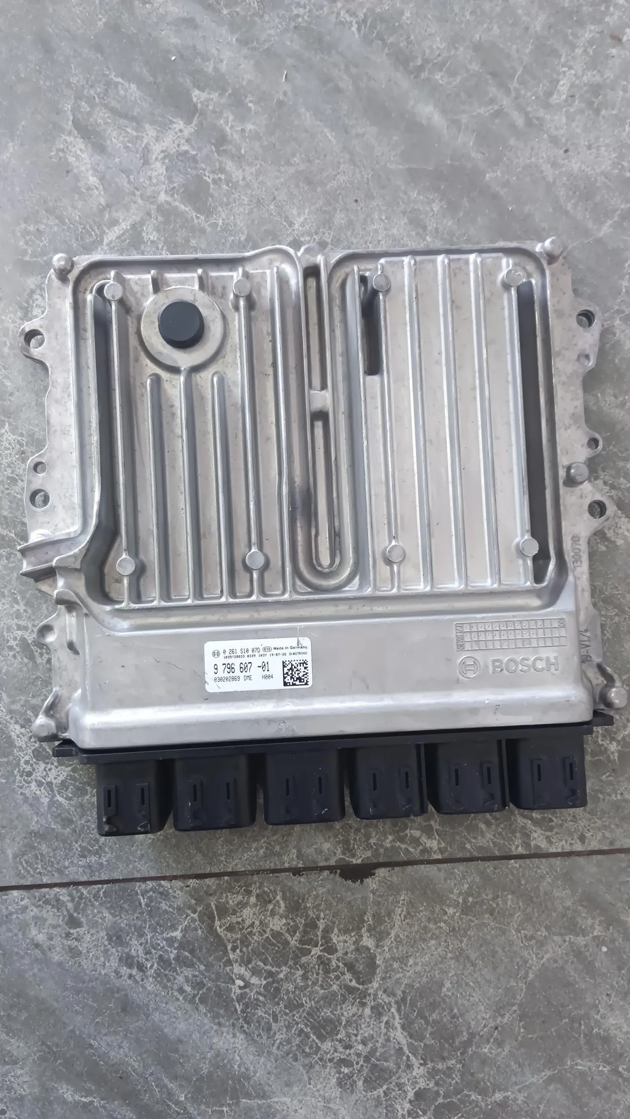 B58 ECU2.webp