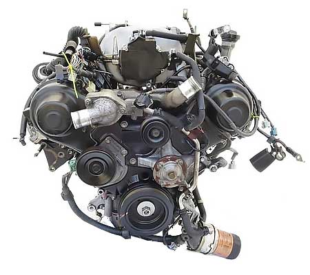dvigatel-toyota-2uz-fe-vid-sboku.jpg