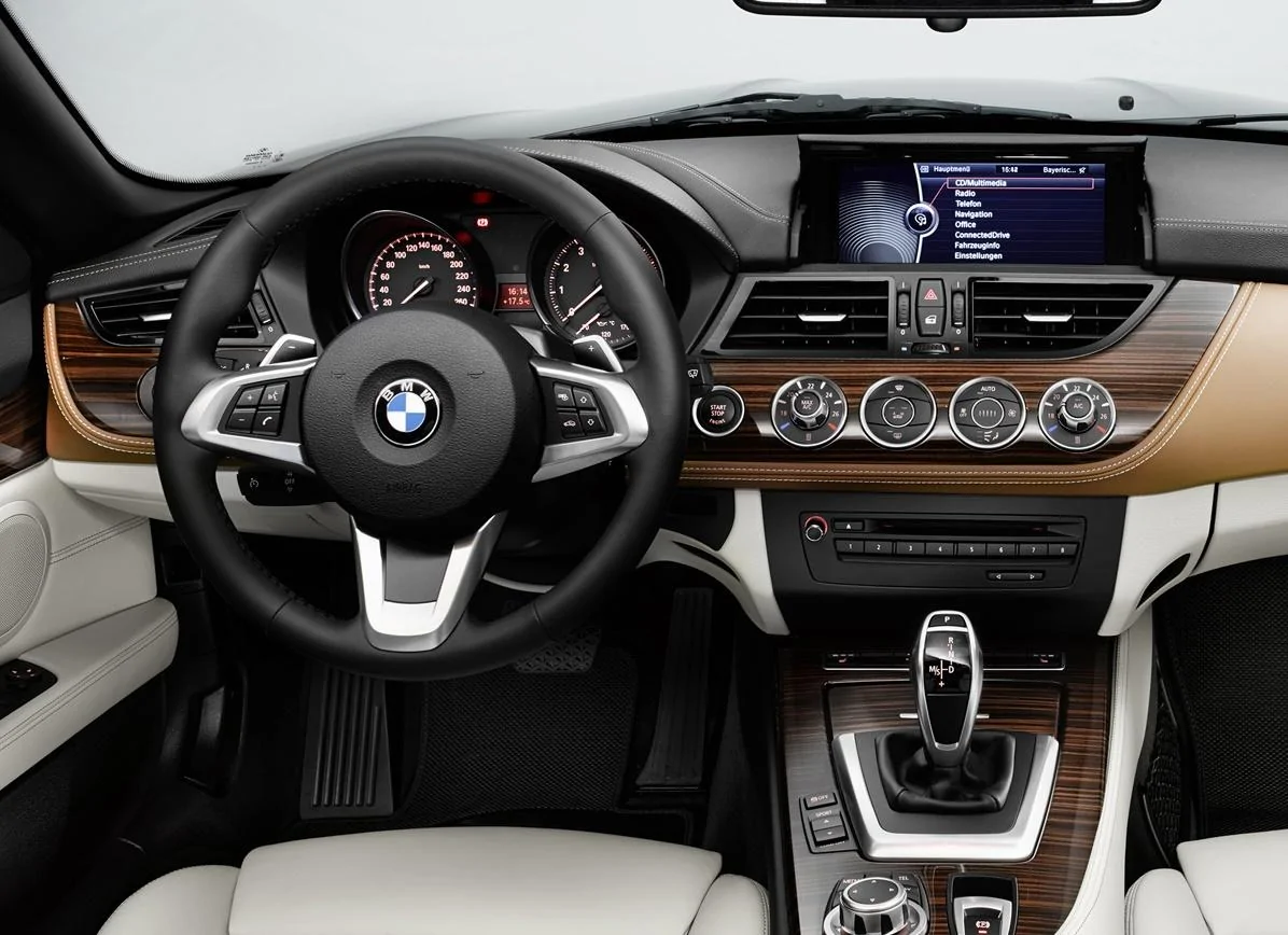 free-bmw-2015-with-bmw-z-pure-fusion-design-interior.webp