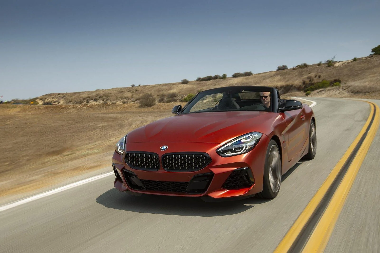 03496163-2019-bmw-z4-13.webp