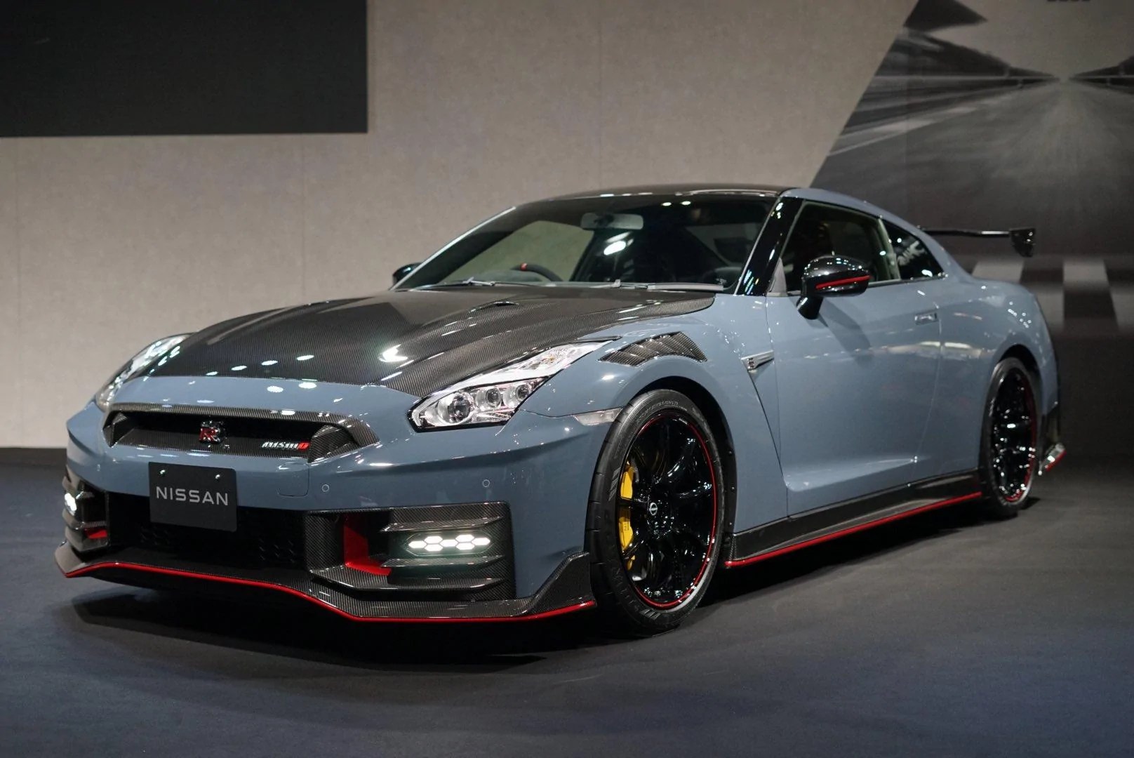 NISSAN　GT-R(R35) Aoshima 1:24 Snap Car No.02-VR R35 NISSAN GT-R NISMO plastic