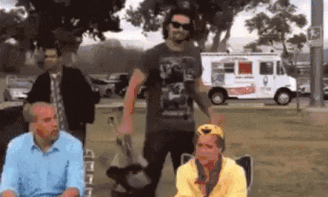 85B775E3-FB5C-4B1F-9979-DDD7BEE1B034.gif