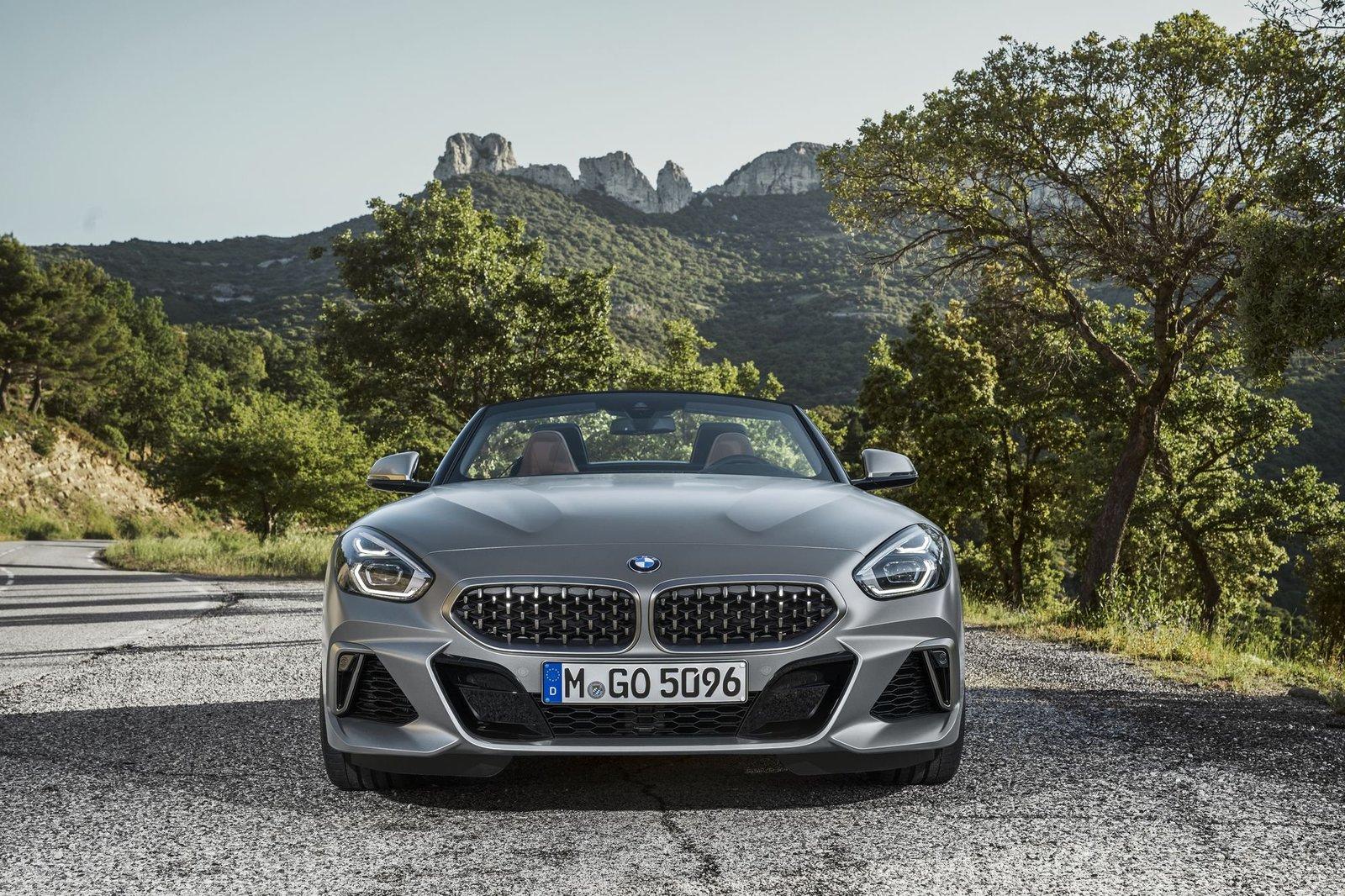 079f24a3-bmw-z4-12.jpg