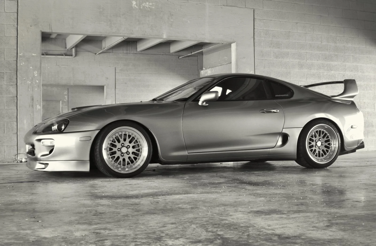 2195791-toyota-supra-wallpaper.webp