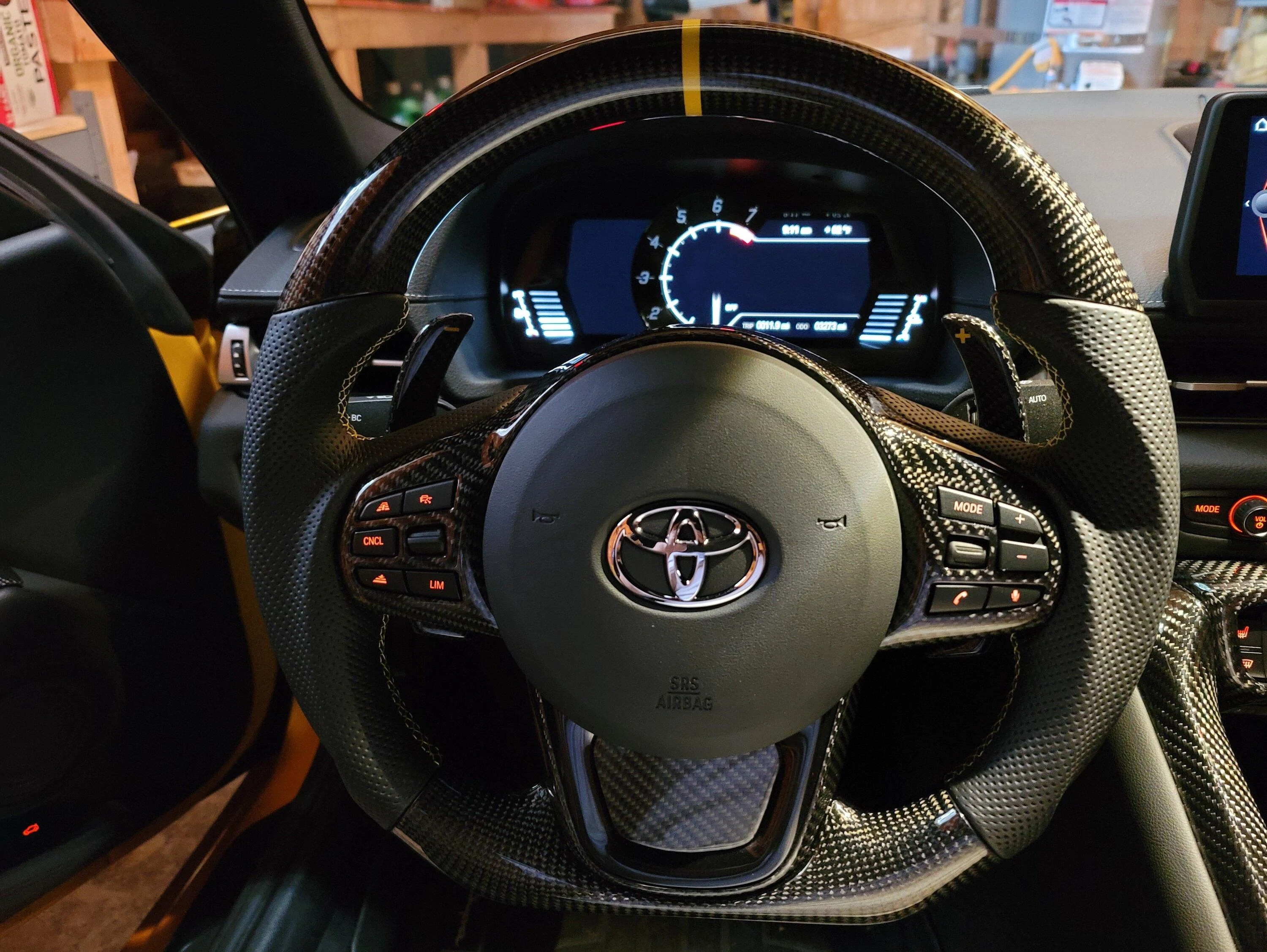 steering wheel.webp