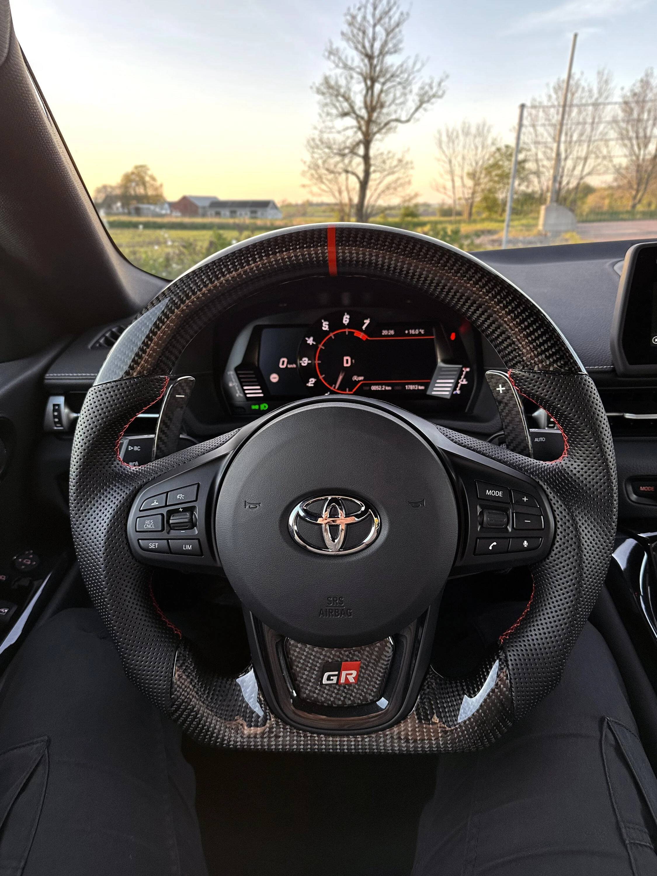 Suprasteeringwheel2.webp