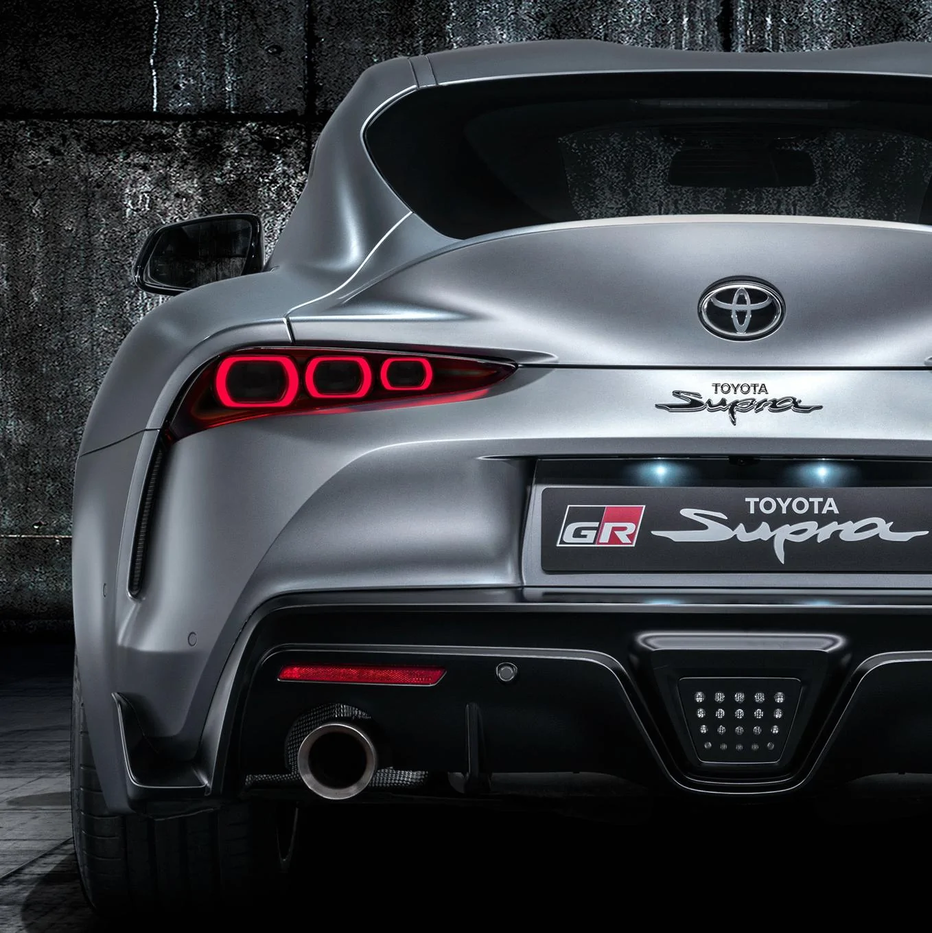 toyota-supra-rear-view-2019-toyota-gr-supra-gr-supra-a90s.webp